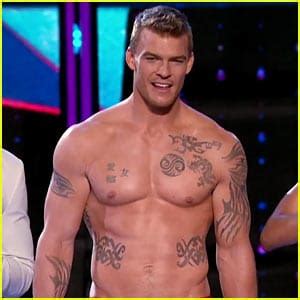 alan ritchson tattoos